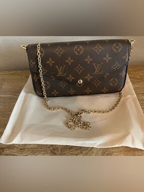 Louis Vuitton pochette felicie